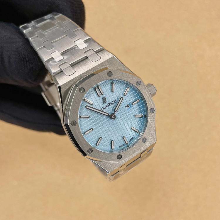 ساعت زنانه AP مدل رویال اوک (Royal Oak)