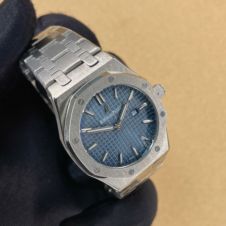 ساعت زنانه AP مدل رویال اوک (Royal Oak)
