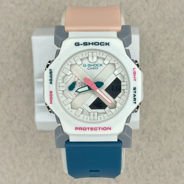 ساعت زنانه کاسیو جی-شاک مدل GA-2300W oh رنگی